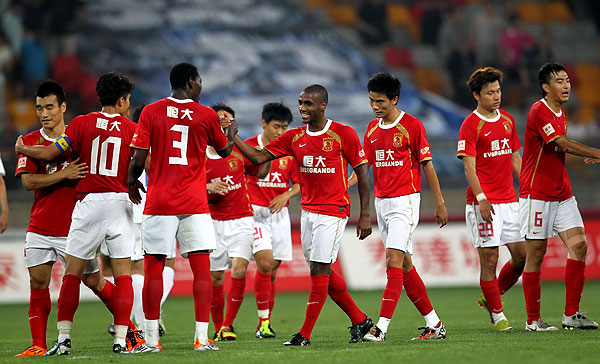 欧冠联赛淘汰赛精彩瞬间回顾（欧冠淘汰赛精彩瞬间集锦）