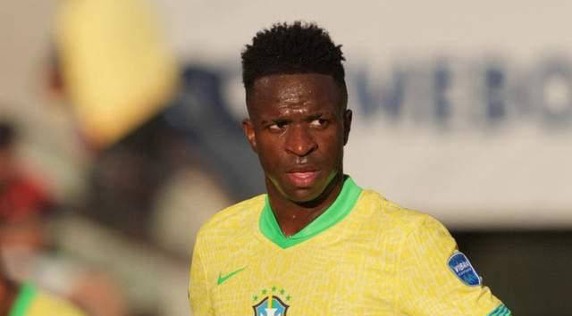 迈阿密国际与塞尔塔谈判阿连德转会，上赛季24球前锋引争夺