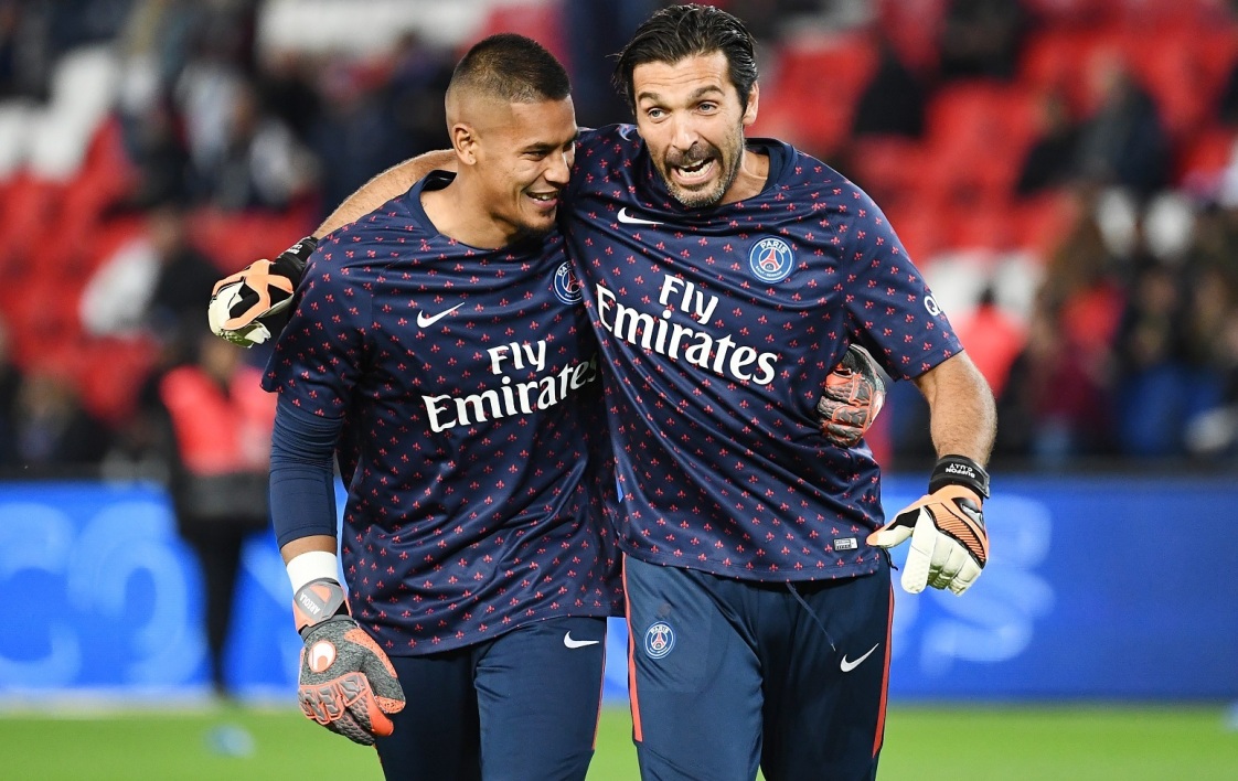 挪超争冠关键战博德闪耀vs奥斯陆，因停电被迫用场边镜头转播（挪超夺冠焦点战博德／格林特对阵奥斯陆，停电影响转播改用场边机位）