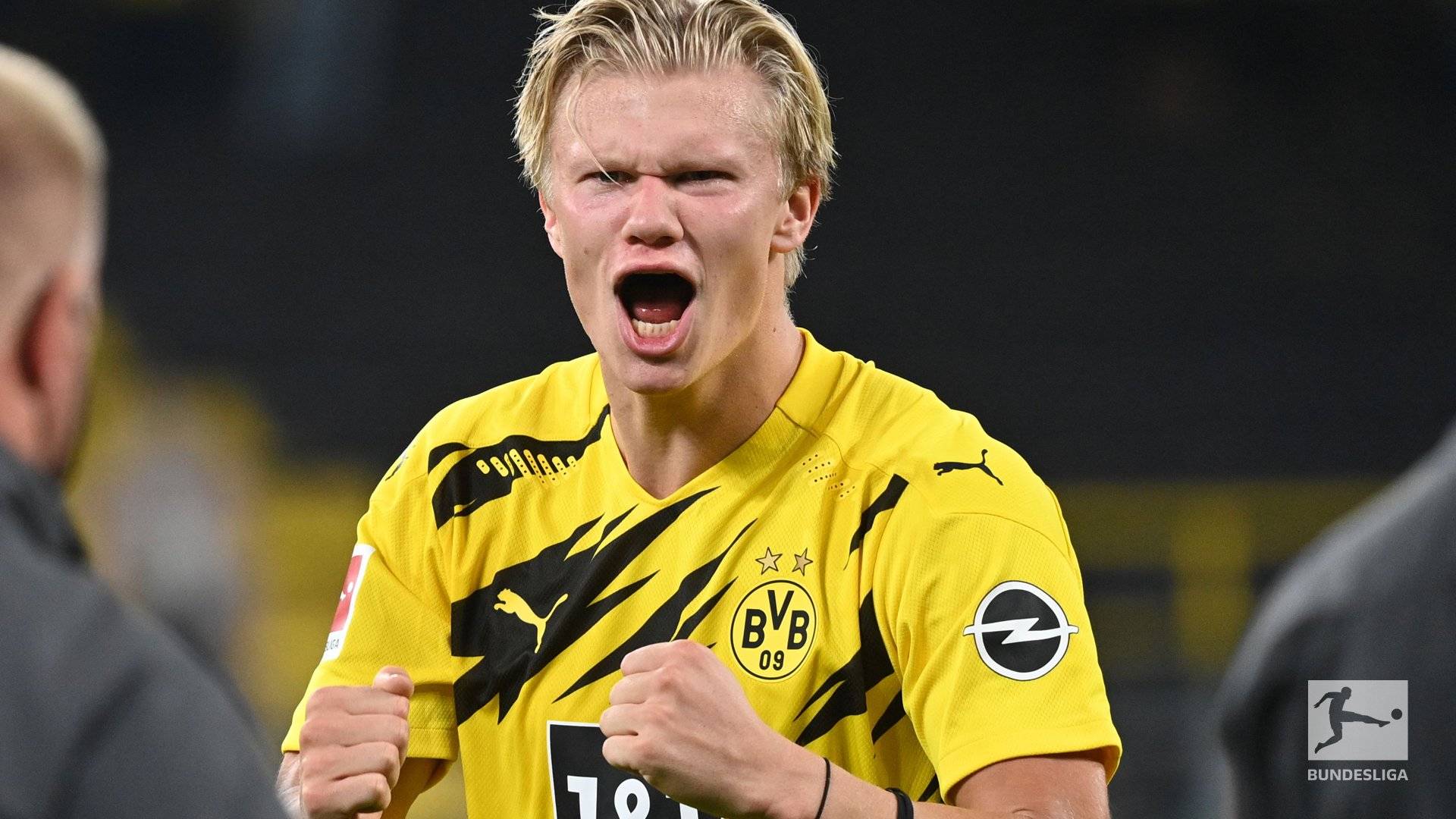 0-1！英意豪门欧冠巅峰对决：7亿战舰连伤两员大将 88分钟惨遭绝杀（0-1！英意豪门欧冠巅峰战：7亿舰队伤退两将，第88分钟吞绝杀）