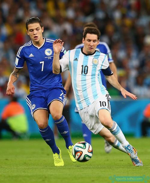 回应嘲讽，巴列卡诺主席：C罗梅西都没有抱怨过我们的更衣室