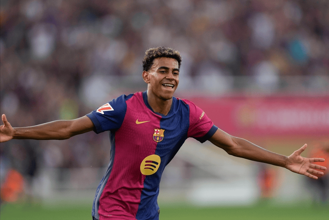 萨拉赫晒圣诞家庭照引争议，目前正随队征战非洲杯（晒圣诞家庭照惹争议，萨拉赫正随队征战非洲杯）