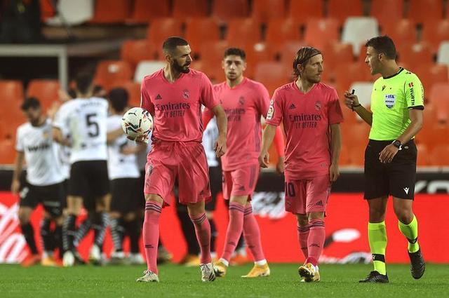 曼晚：曼联可在冬窗尝试引进托尼，他与姆伯莫配合默契