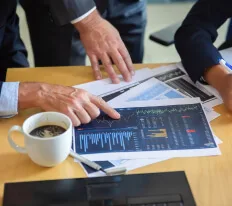 Over The Solution Work Financial  Of Provided Company. - 开云